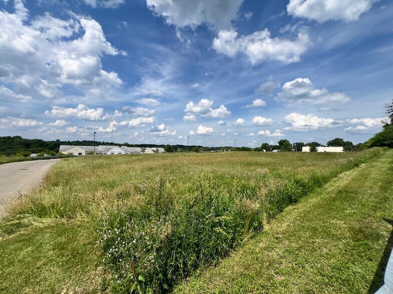 101 Fairfield Ln, Butler, PA à vendre - Photo du bâtiment - Image 2 de 9