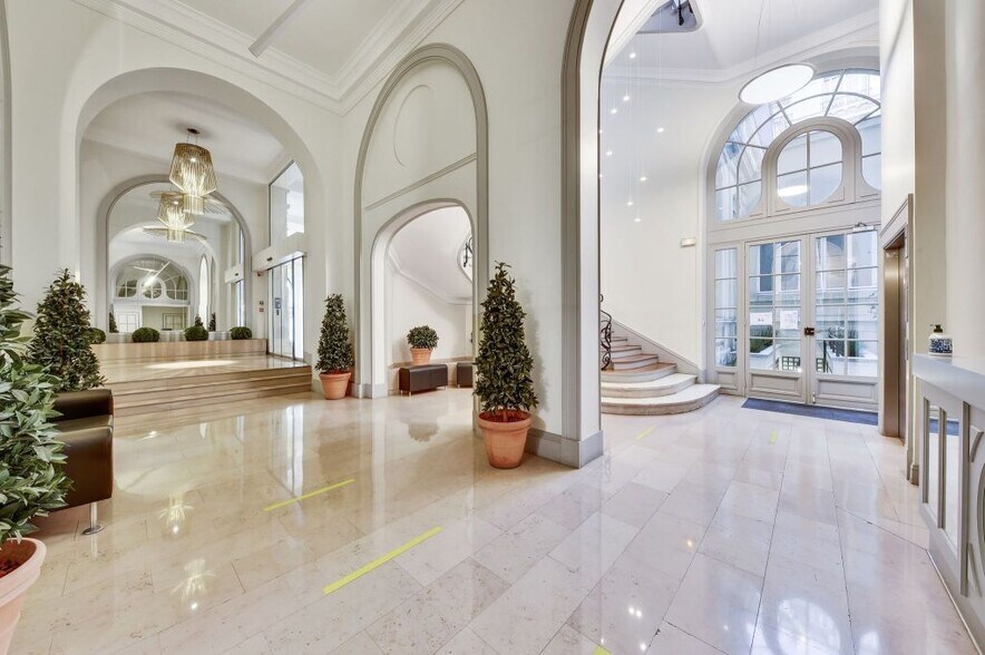49 Bis Avenue Hoche, Paris à louer - Hall d’entrée - Image 2 de 4