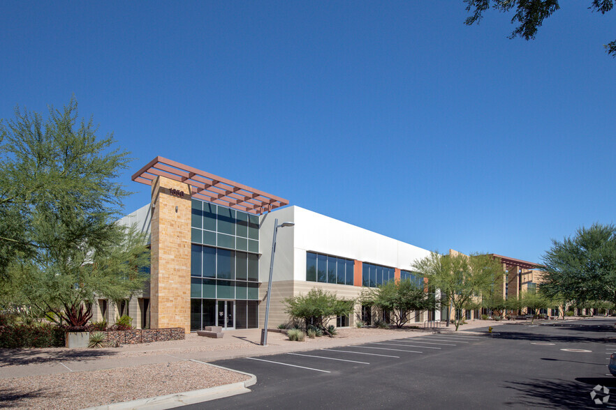 1850 W Rio Salado Pky, Tempe, AZ à louer - Photo principale - Image 1 de 5