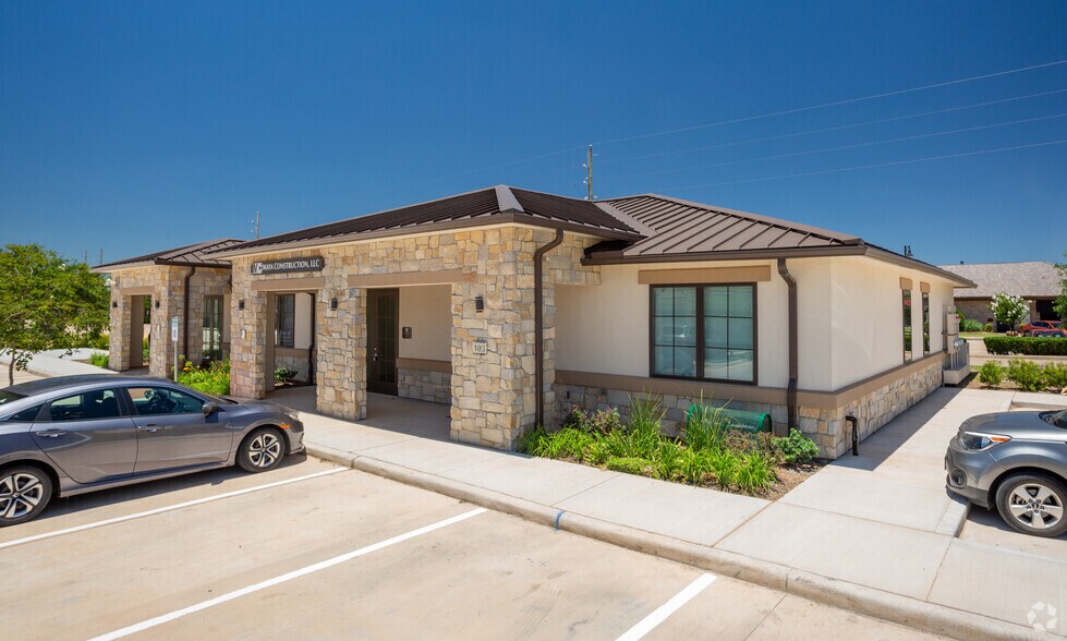 800 Bonaventure Way, Sugar Land, TX à vendre - Photo du bâtiment - Image 3 de 15