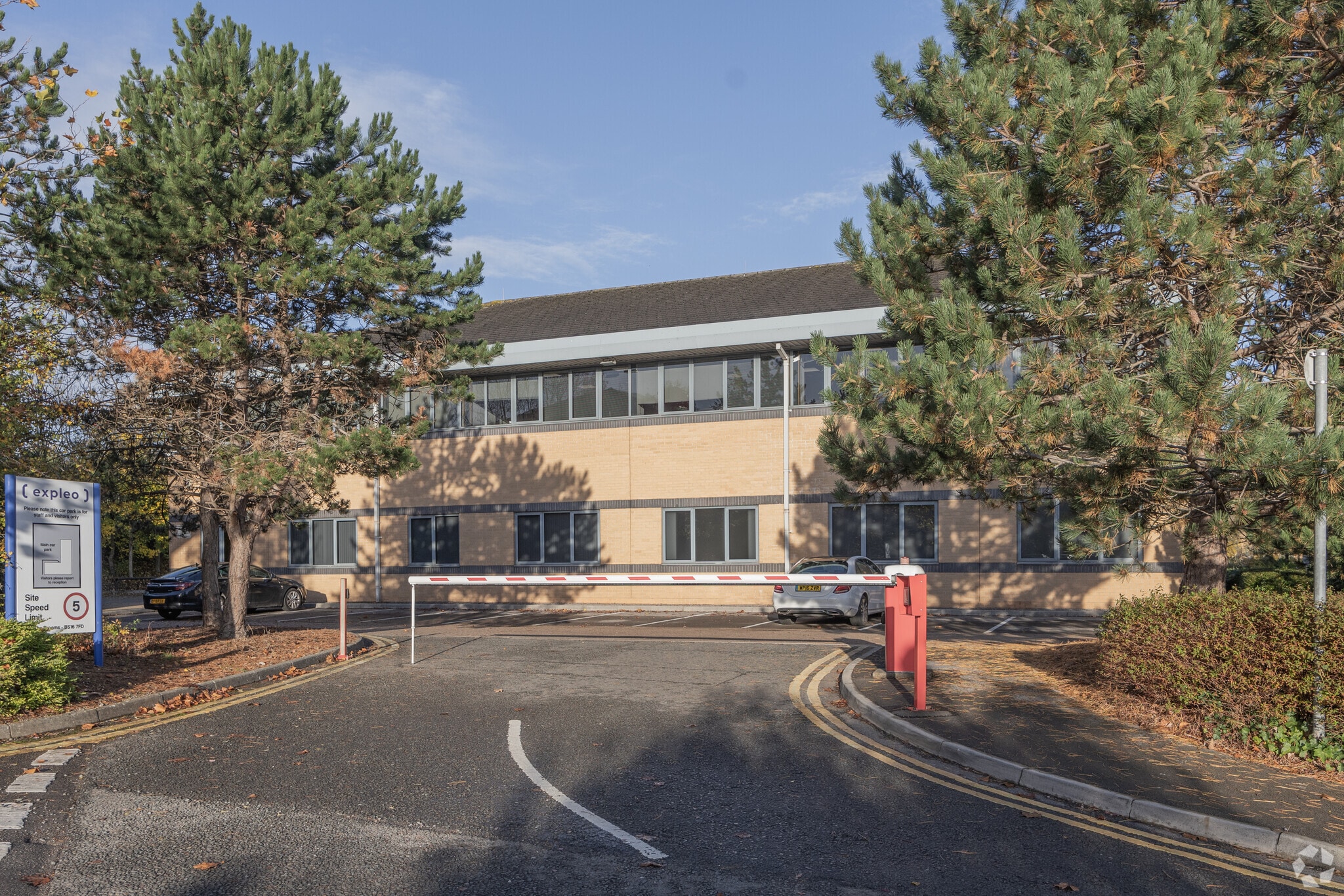 1 The Brooms, Bristol for lease Primary Photo- Image 1 of 5