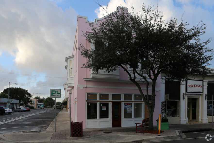 801 Lake Ave, Lake Worth, FL à vendre - Photo principale - Image 1 de 18