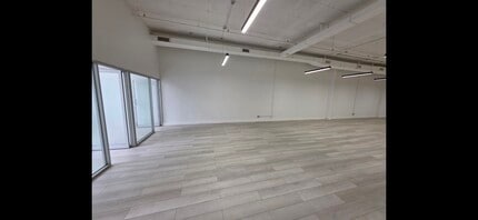 251-253 Fifth Ave, New York, NY à louer Photo intérieure- Image 2 de 3