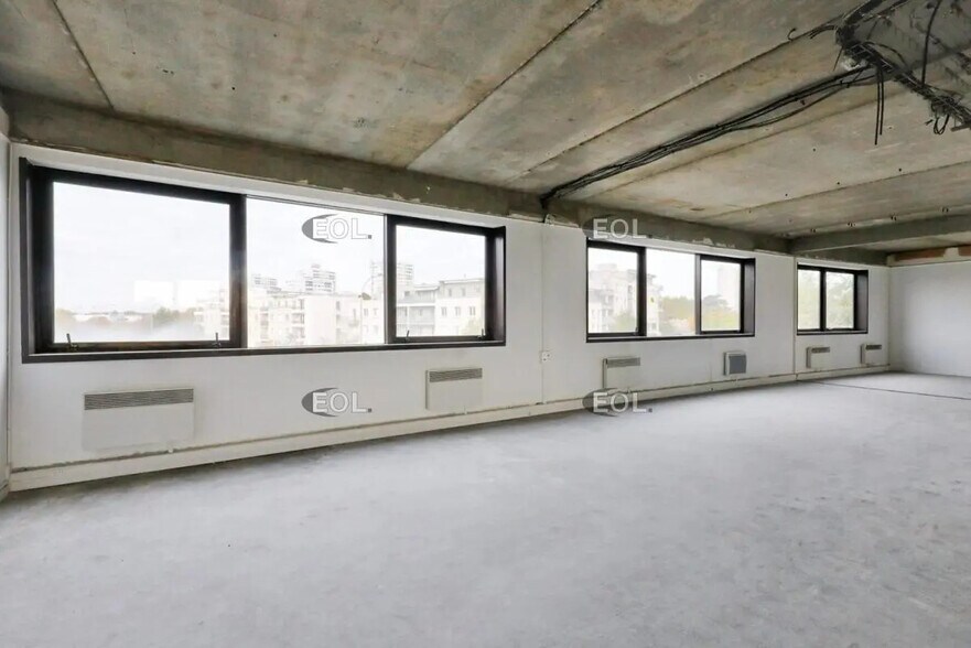 Office in Bonneuil-sur-Marne for lease - Interior Photo - Image 2 of 6