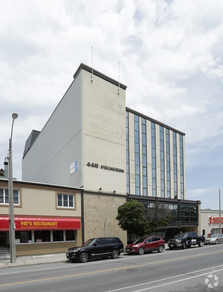 449 Princess St, Kingston, ON for lease - Building Photo - Image 2 of 4