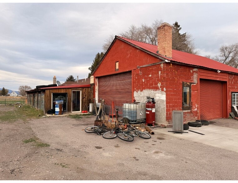 2723 N Highway 89, Panguitch, UT à vendre - Photo du bâtiment - Image 2 de 2