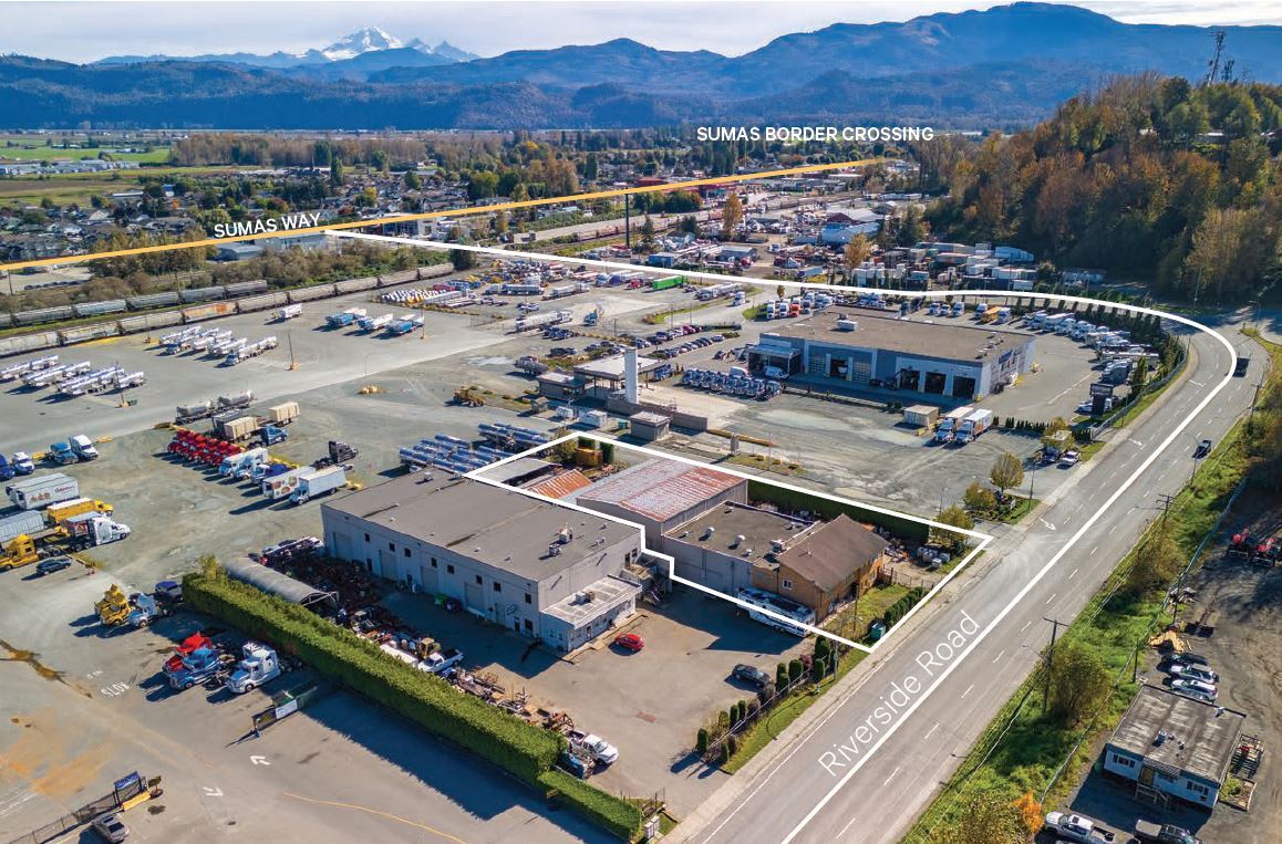 330 Riverside Rd, Abbotsford, BC à vendre Photo principale- Image 1 de 9