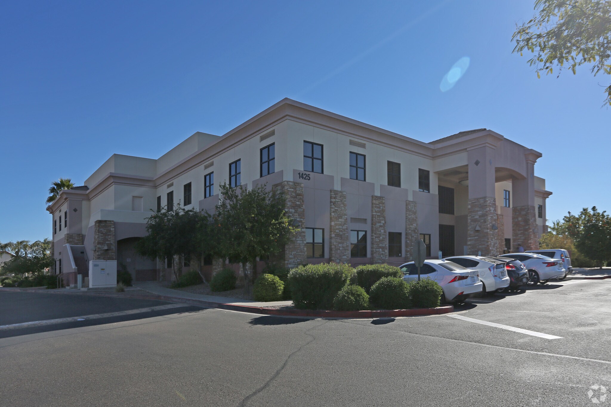1455 W Elliot Rd, Gilbert, AZ à louer Photo du bâtiment- Image 1 de 87