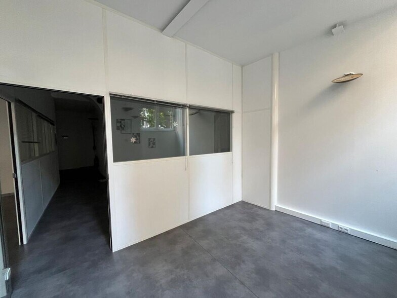 11 Place Croix-Paquet, Lyon for lease - Interior Photo - Image 3 of 19