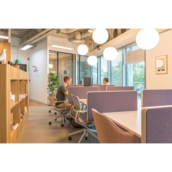 1 Concourse Way, Sheffield à louer - Photo du bâtiment - Image 2 de 9