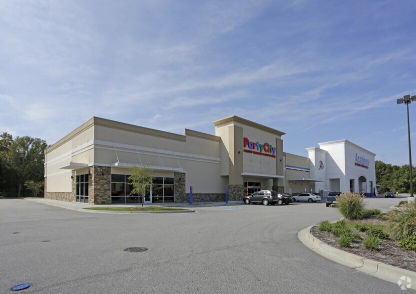 110 Woody Jones Blvd, Florence, SC à louer - Photo principale - Image 3 de 10
