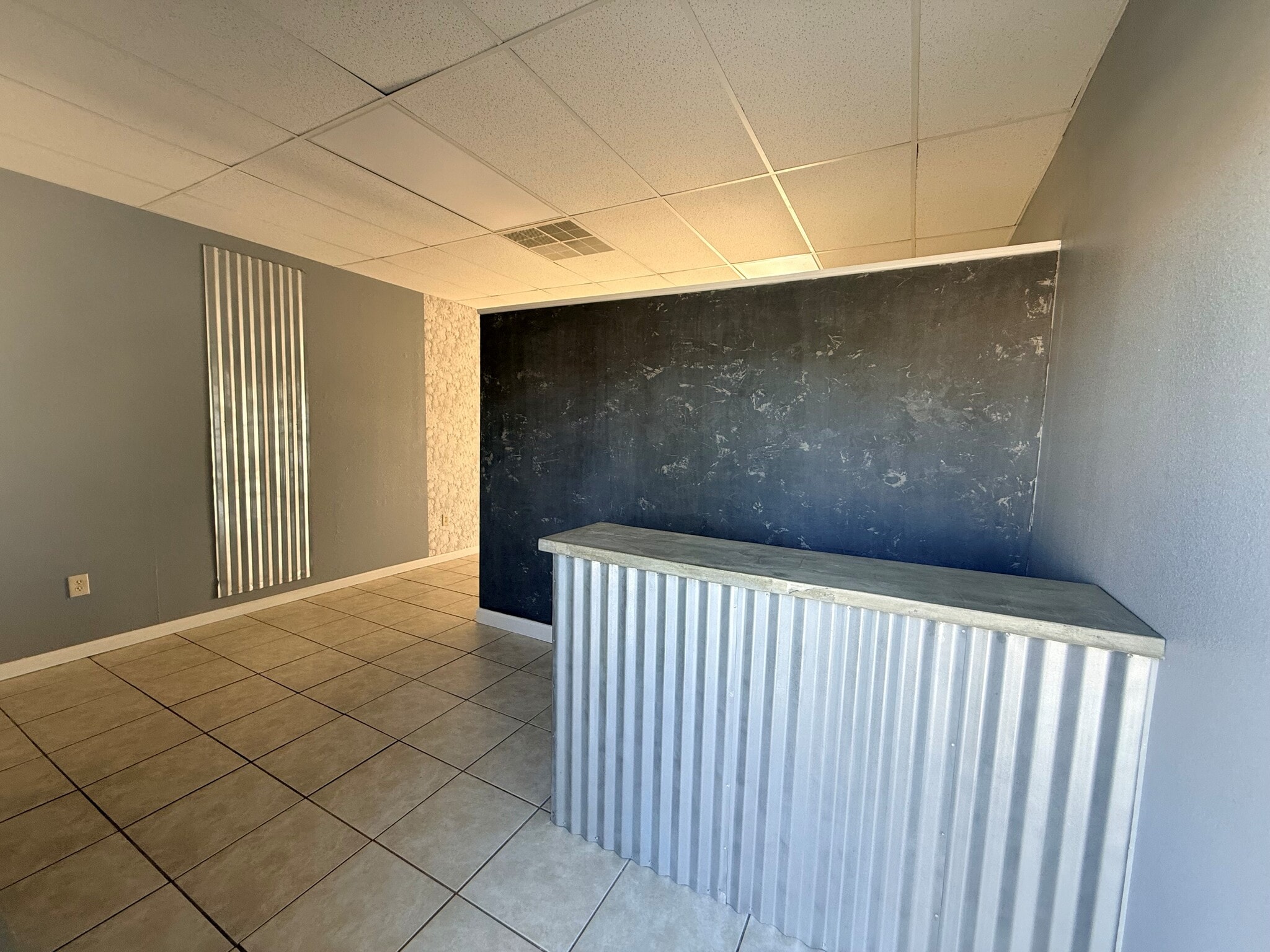 127 Tampa Ave E, Venice, FL à louer Photo intérieure- Image 1 de 5