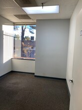 2501 N Green Valley Pky, Henderson, NV for lease Building Photo- Image 1 of 5