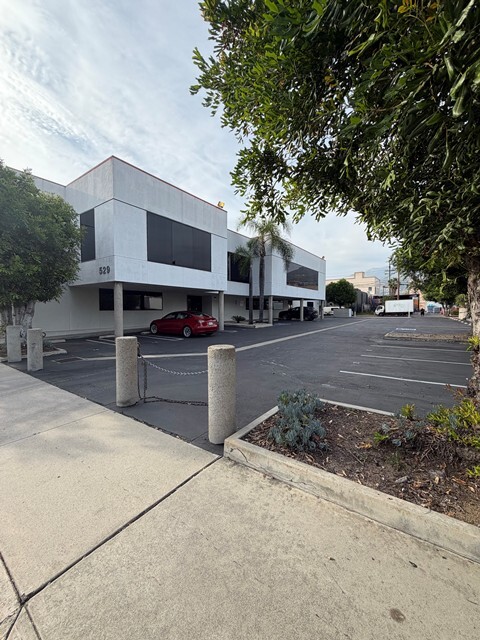 529 Hahn Ave, Glendale, CA à louer Photo intérieure- Image 1 de 2
