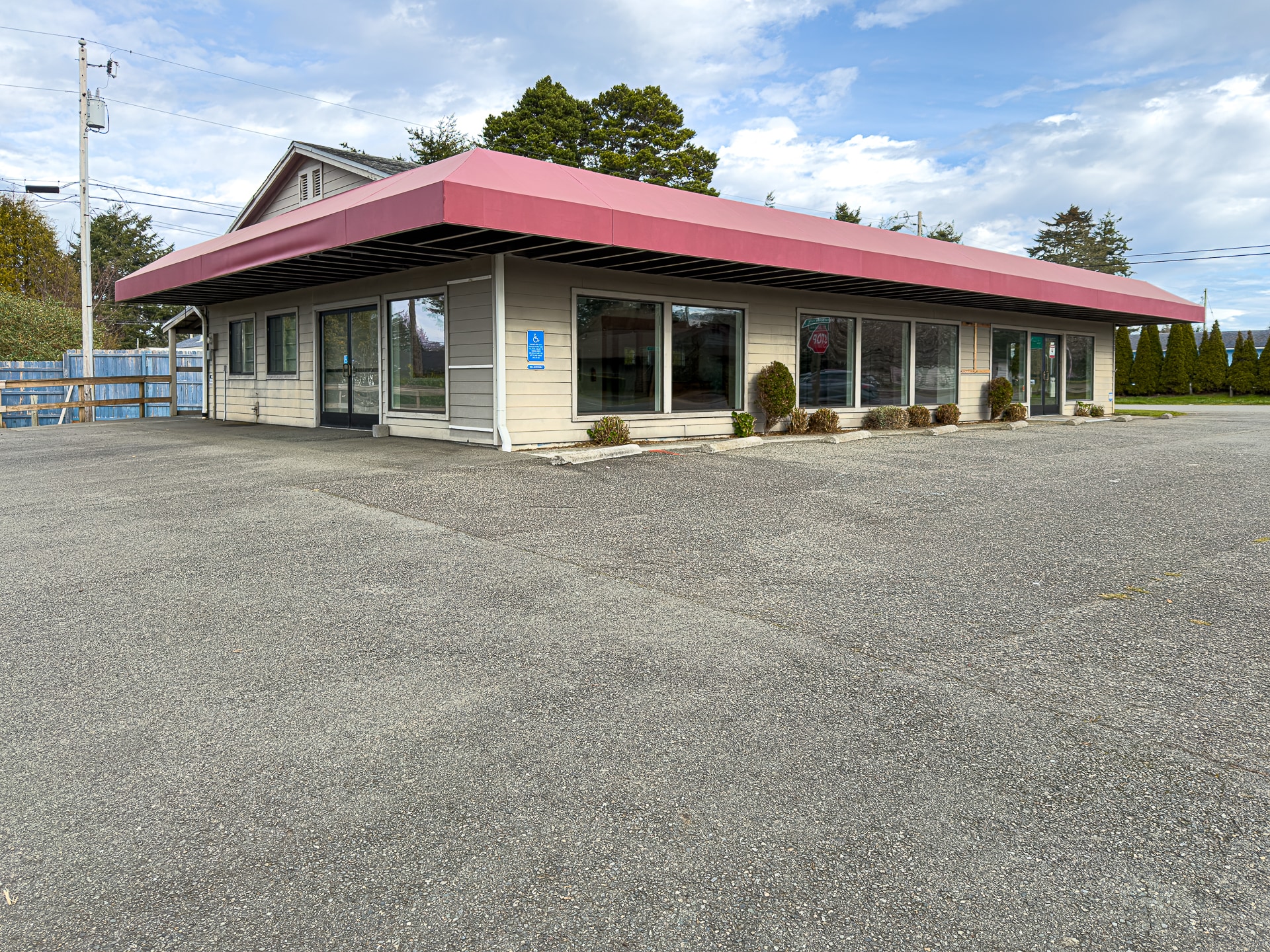 805 US-101, Bandon, OR for sale Primary Photo- Image 1 of 43