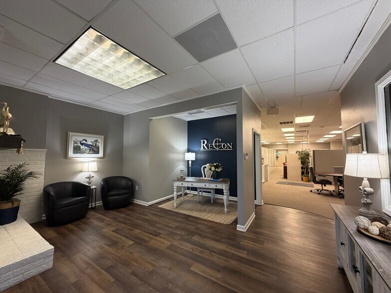 3502 Patrick St, Lake Charles, LA à louer - Photo du bâtiment - Image 3 de 14