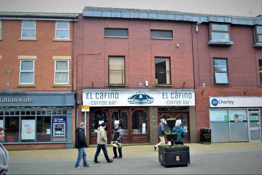 2 Fazakerley St, Chorley à louer - Photo du bâtiment - Image 2 de 3