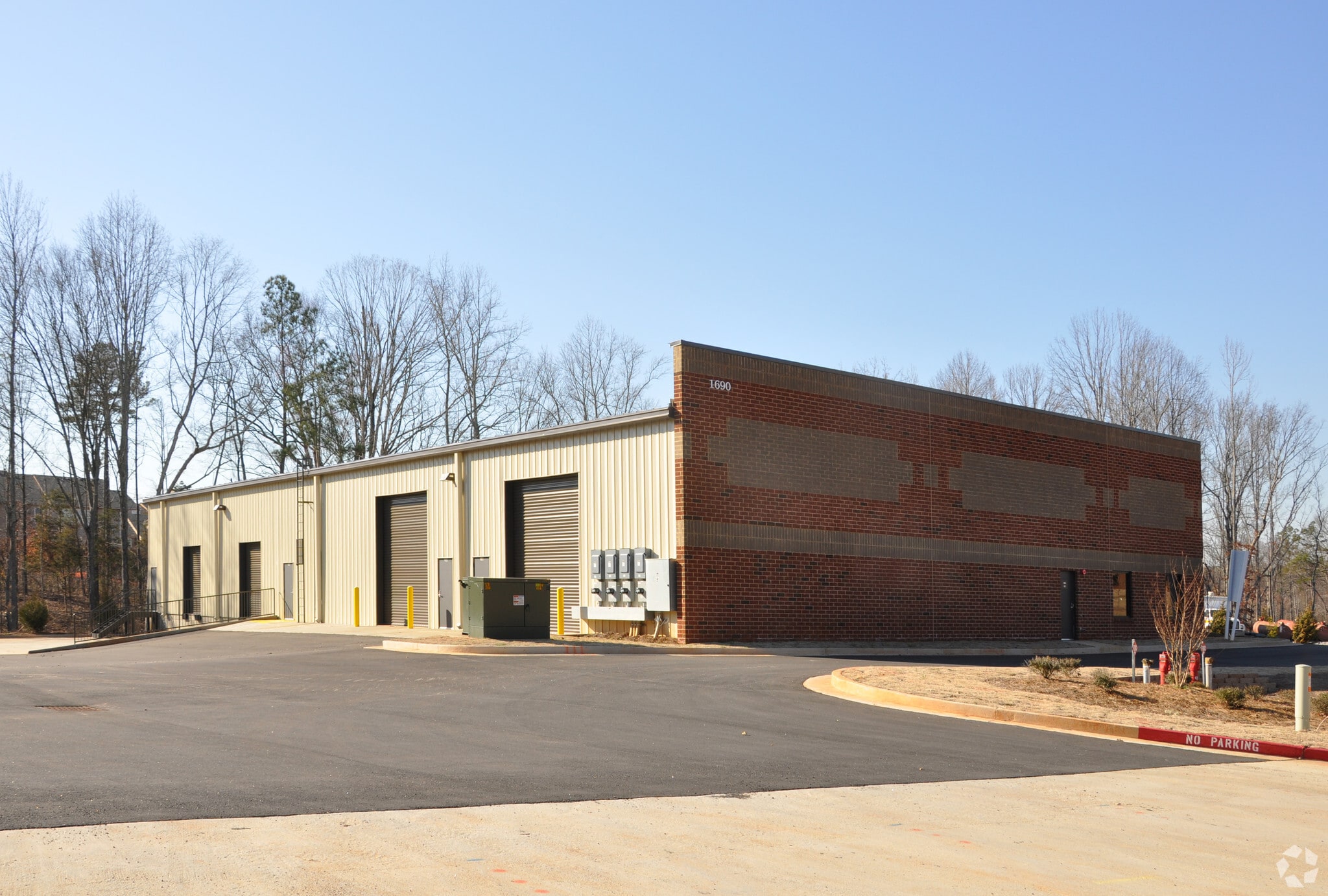 1690 Redi Rd, Cumming, GA for lease Primary Photo- Image 1 of 6