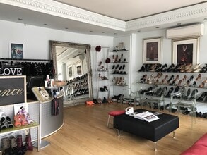 159 Queens Rd, Buckhurst Hill à vendre Photo intérieure- Image 1 de 2