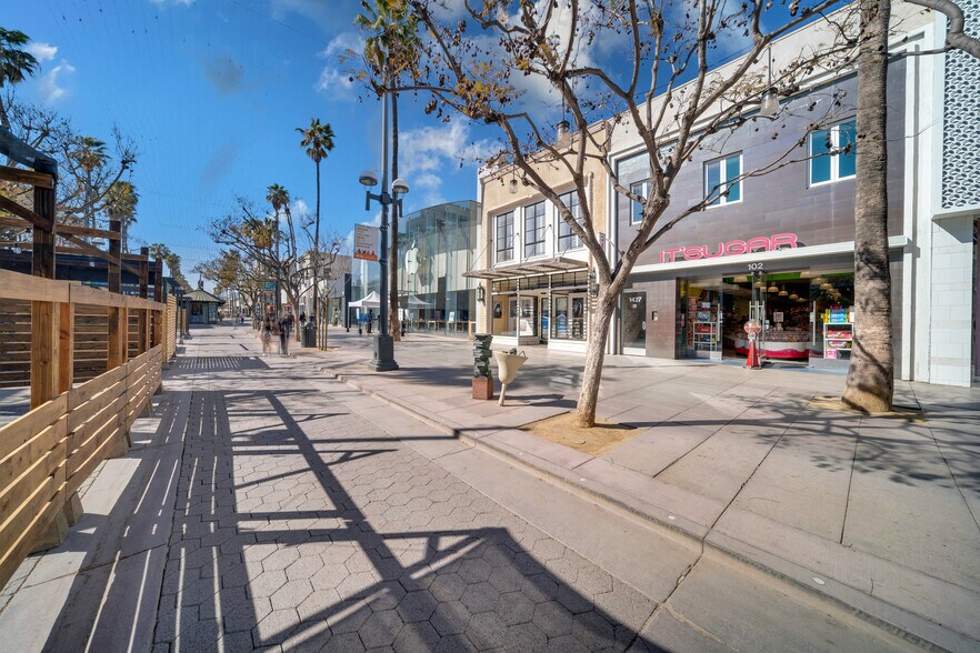 1427 3rd Street Promenade, Santa Monica, CA for lease - Building Photo - Image 1 of 5