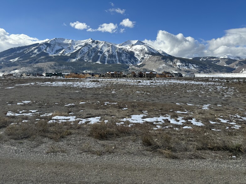 136 N Avion Dr, Crested Butte, CO for sale - Building Photo - Image 1 of 4