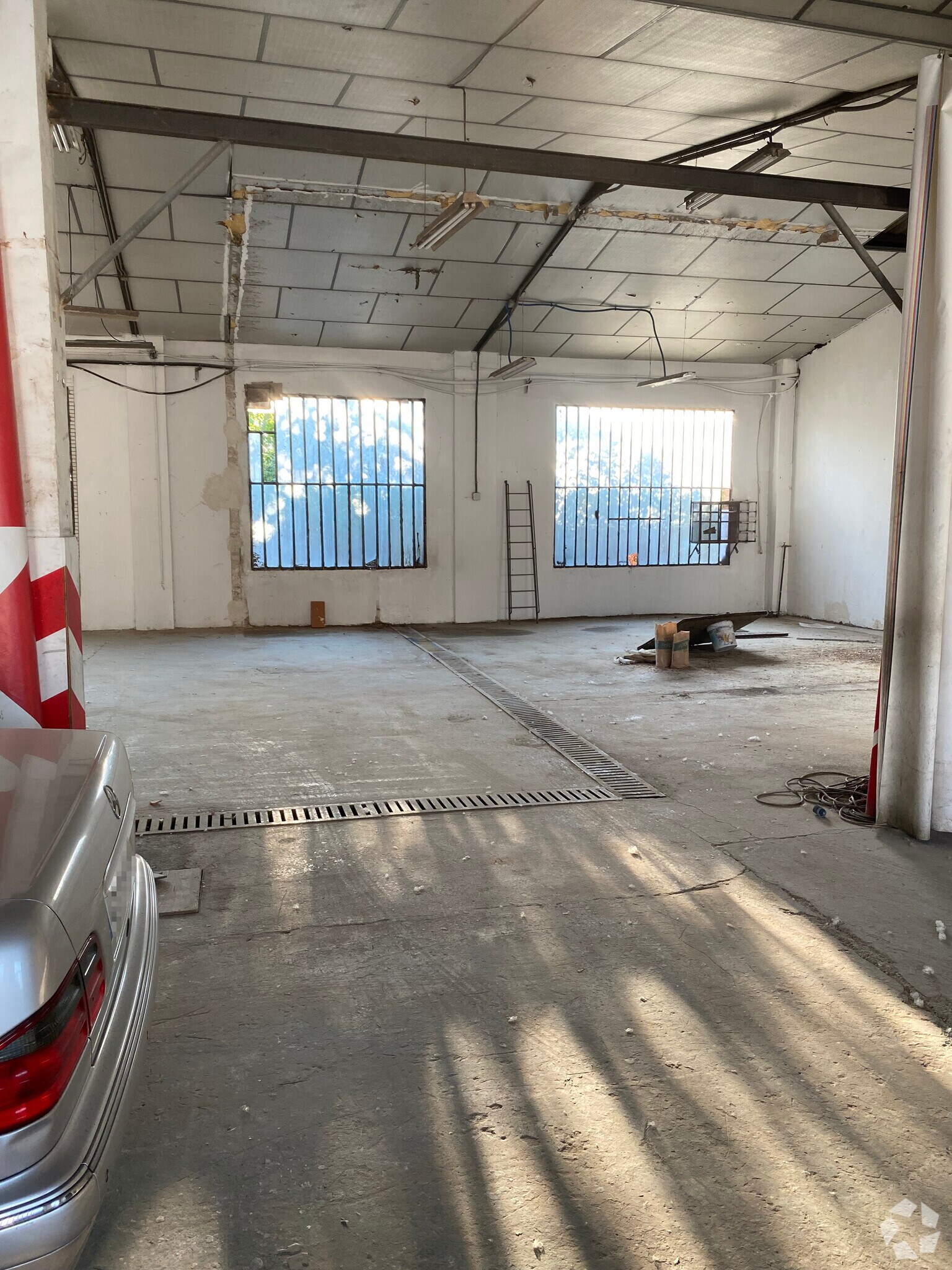 Industrial in Paracuellos de Jarama, Madrid for lease Interior Photo- Image 1 of 2