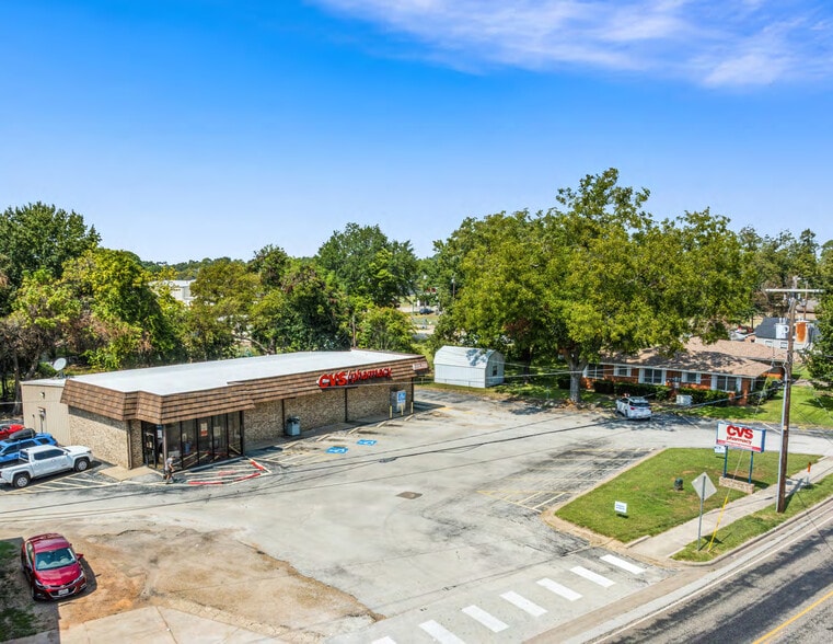 604 S Main St, Winnsboro, TX for sale - Building Photo - Image 3 of 12