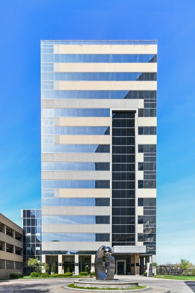 2 Miranova Pl, Columbus, OH for lease - Building Photo - Image 2 of 5