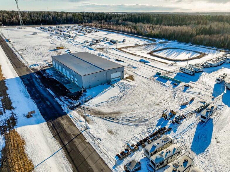 28712 114 Av, Acheson, AB à louer - Photo du bâtiment - Image 2 de 3