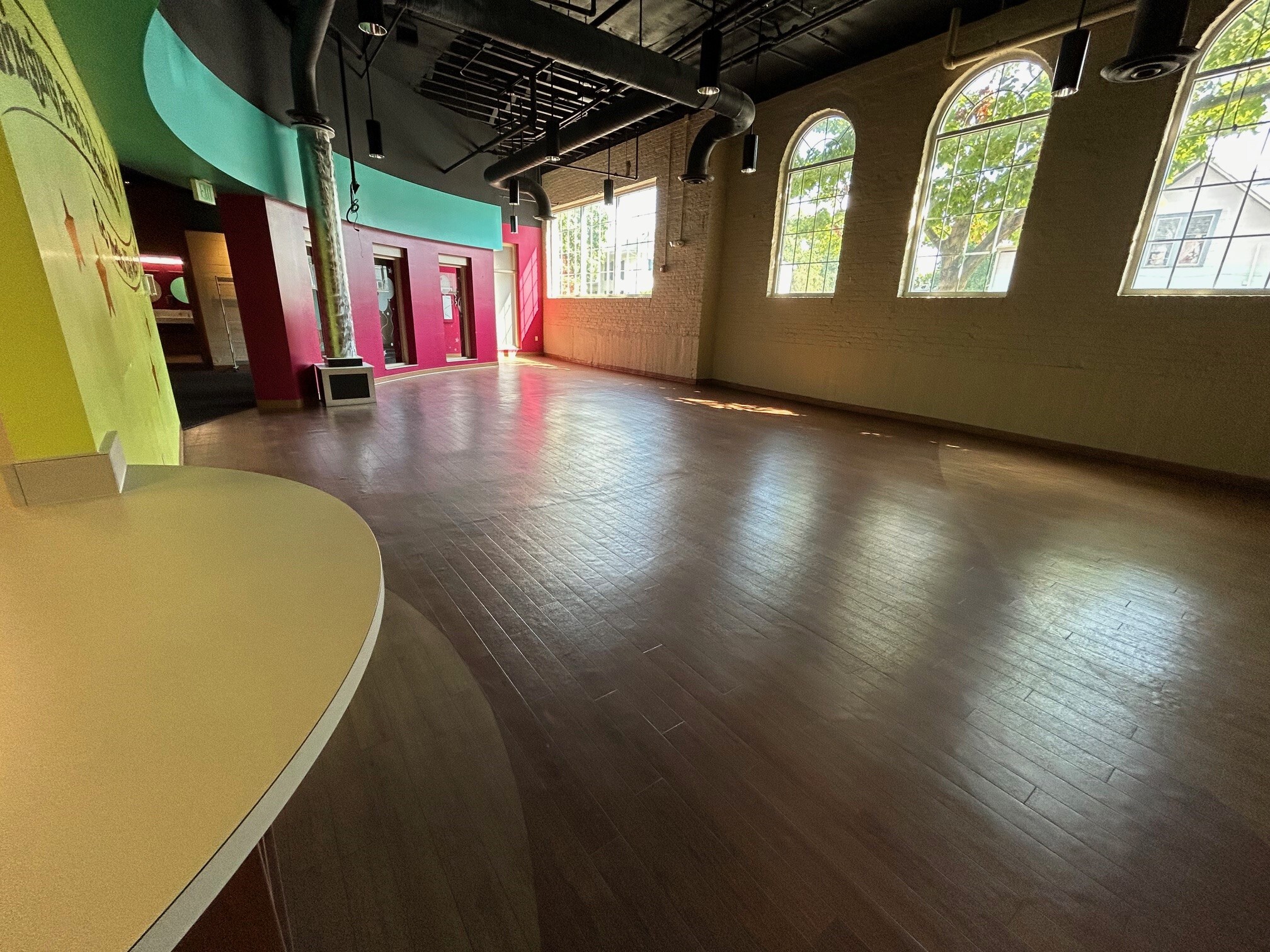 111 E Broad St, South Whitley, IN for sale Interior Photo- Image 1 of 4