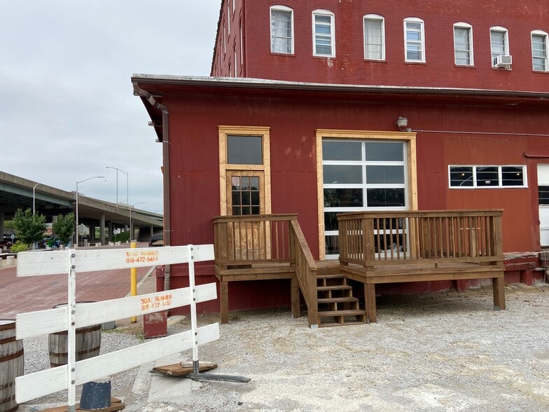 1317 W 13th Ter, Kansas City, MO for lease - Building Photo - Image 1 of 7