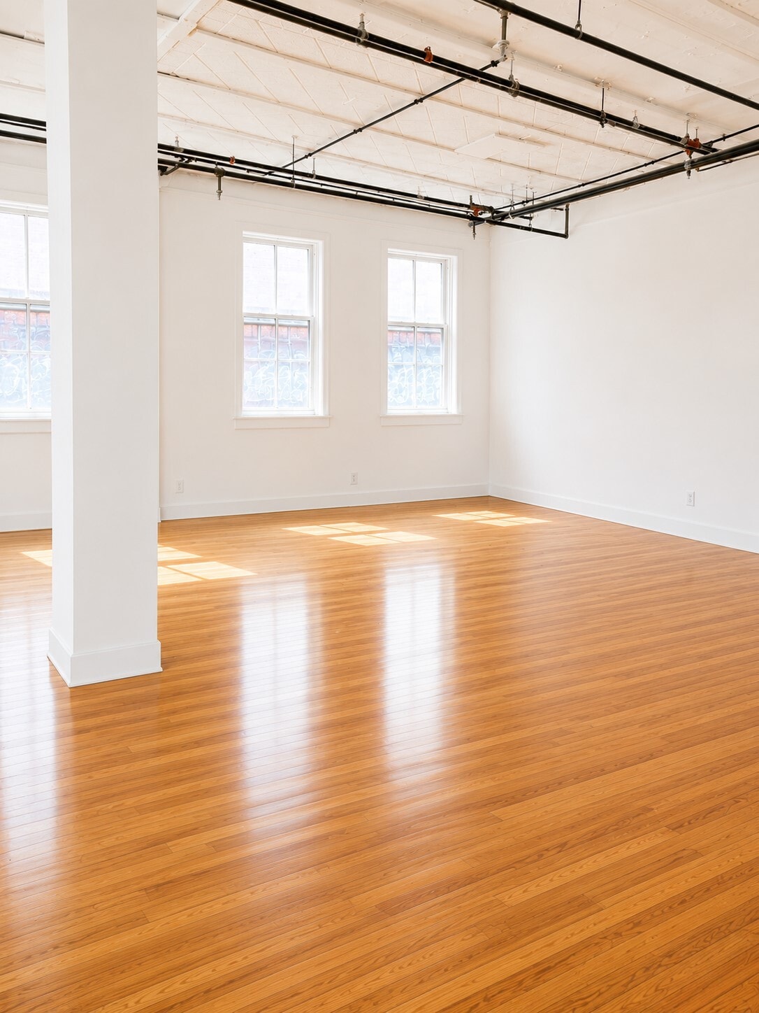 69 S Pleasant St, Amherst, MA for lease Interior Photo- Image 1 of 4
