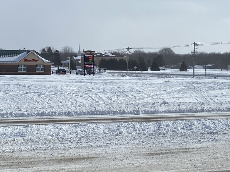 NE Landmark Dr, Owatonna, MN for sale - Building Photo - Image 1 of 3