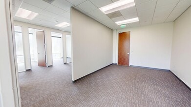 5920 William Cannon Dr, Austin, TX for lease Interior Photo- Image 2 of 6