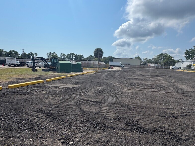 0 Levy Rd, Atlantic Beach, FL à louer - Photo du bâtiment - Image 1 de 26