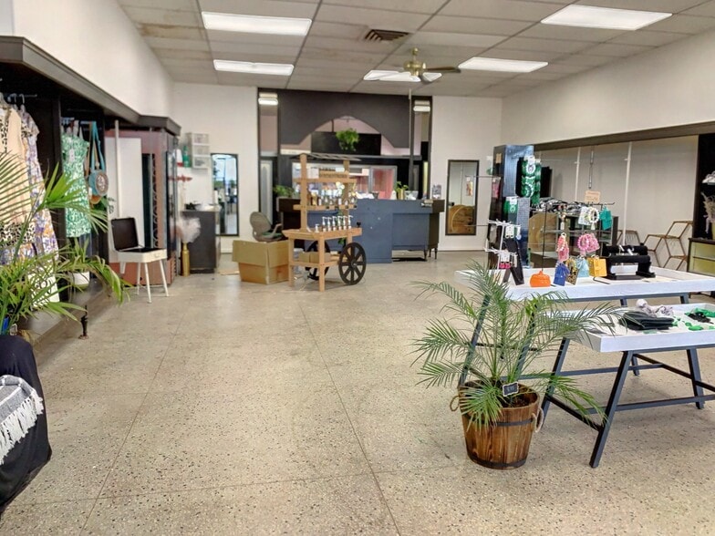 100 E Sealy Ave, Monahans, TX for sale - Building Photo - Image 3 of 17