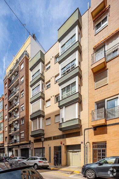 Carrer Doctor Ferrán, 9, València, Valencia for sale - Primary Photo - Image 1 of 1