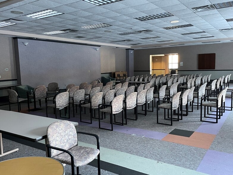 801 State St, Erie, PA for lease - Interior Photo - Image 3 of 19