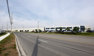 Plus de détails pour 1880 Matheson Blvd E, Mississauga, ON - Industriel à louer