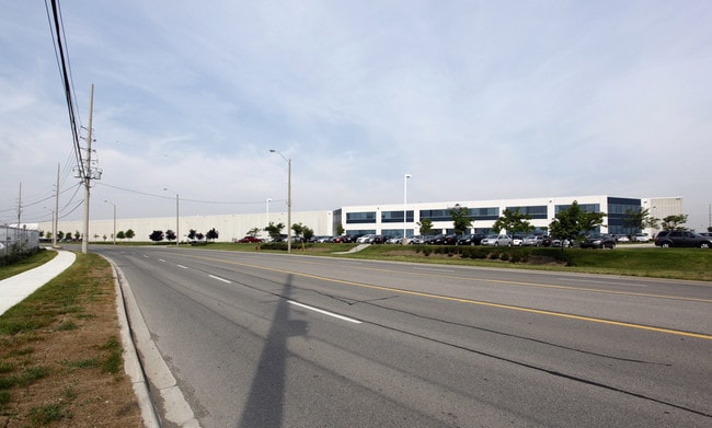 Plus de détails pour 1880 Matheson Blvd E, Mississauga, ON - Industriel à louer