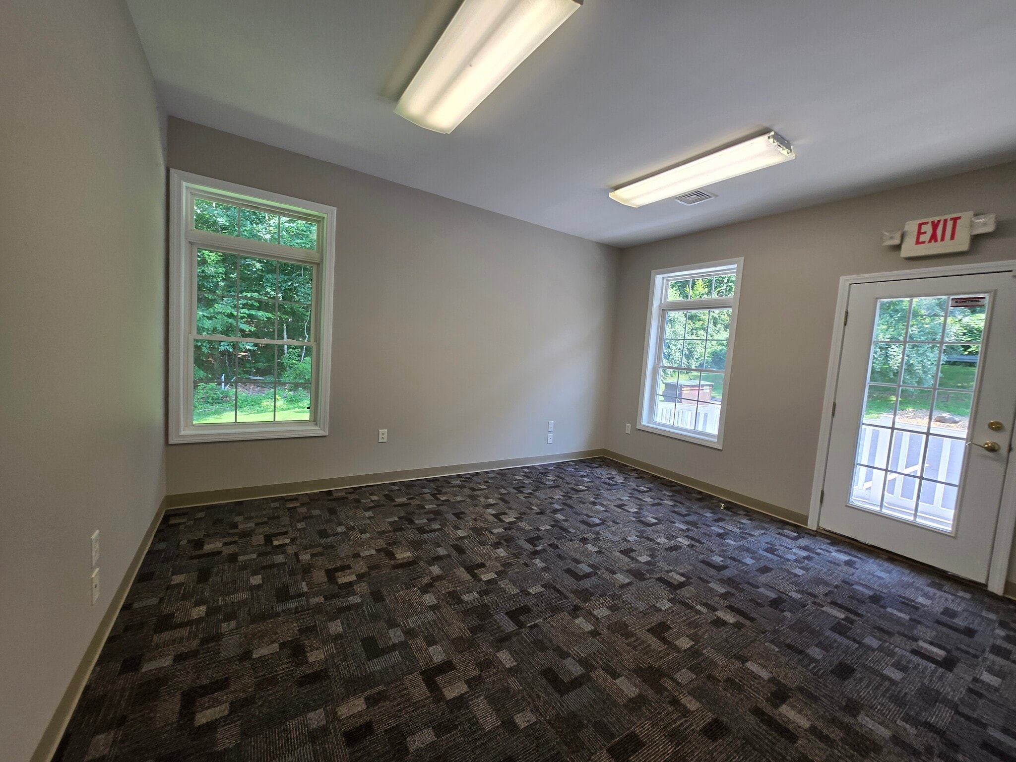 3 Inspiration Ln, Chester, CT for lease Interior Photo- Image 1 of 30