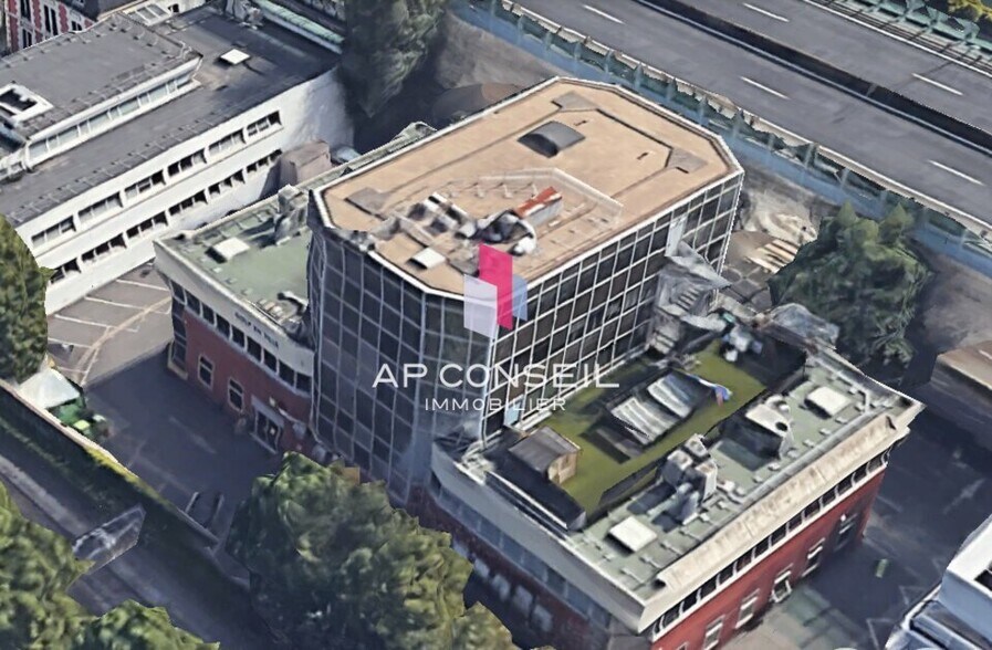 Office in Saint-Cloud for sale - Aerial - Image 1 of 8