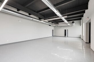 20530 Hoover Rd, Detroit, MI à vendre Photo intérieure- Image 2 de 17