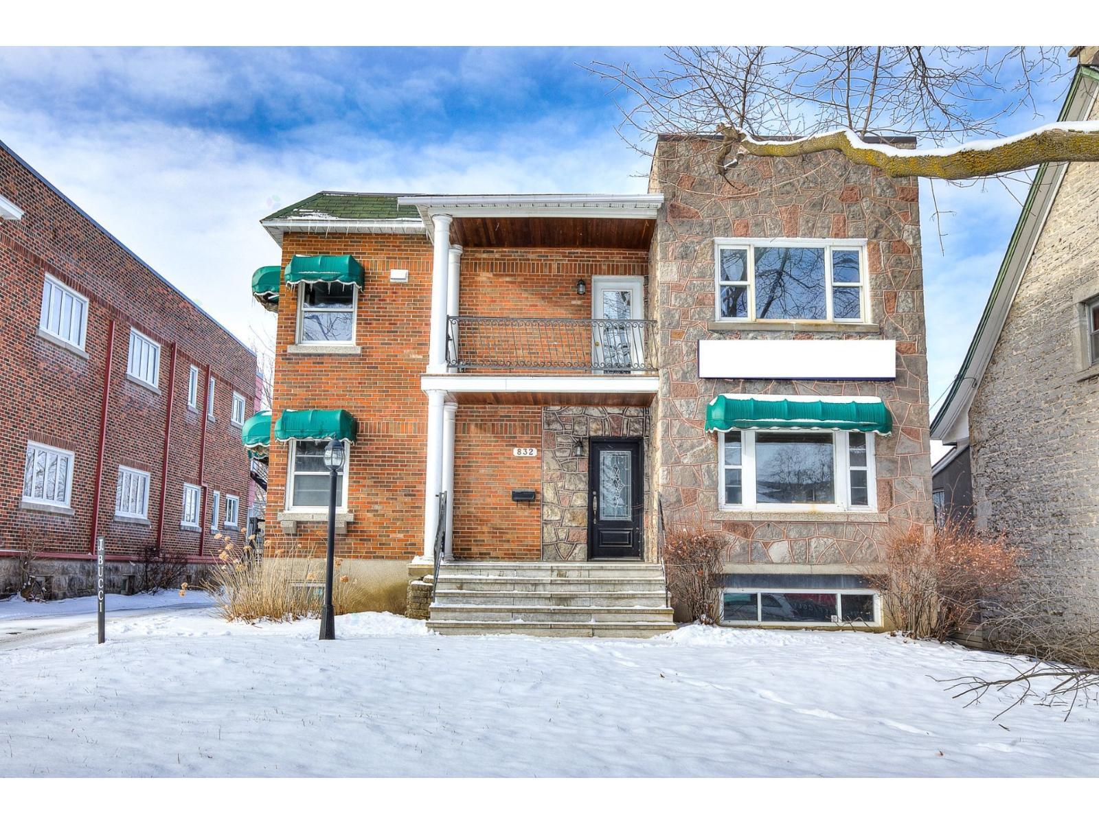 830 Av Sainte-Croix, Saint-Laurent, QC for sale Primary Photo- Image 1 of 7