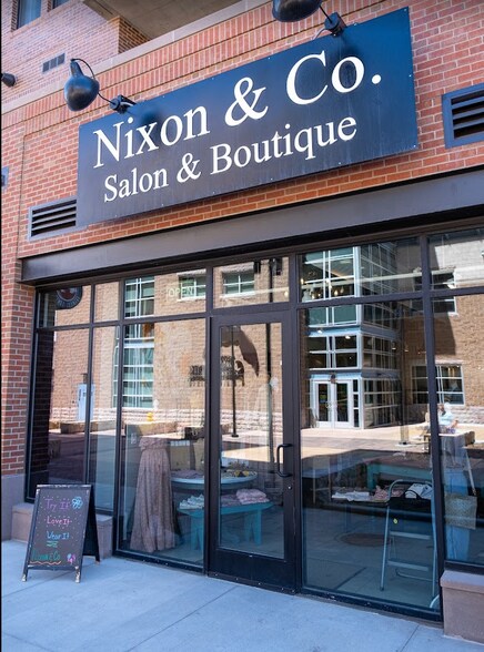 20 Wilcox St, Castle Rock, CO à louer - Photo du bâtiment - Image 1 de 11