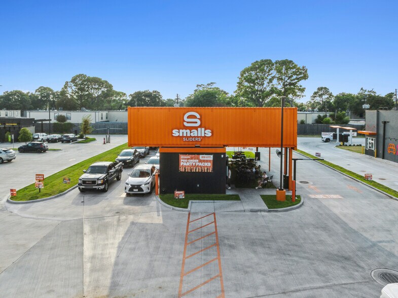 1337 Gessner Rd, Houston, TX à vendre - Photo du bâtiment - Image 2 de 14