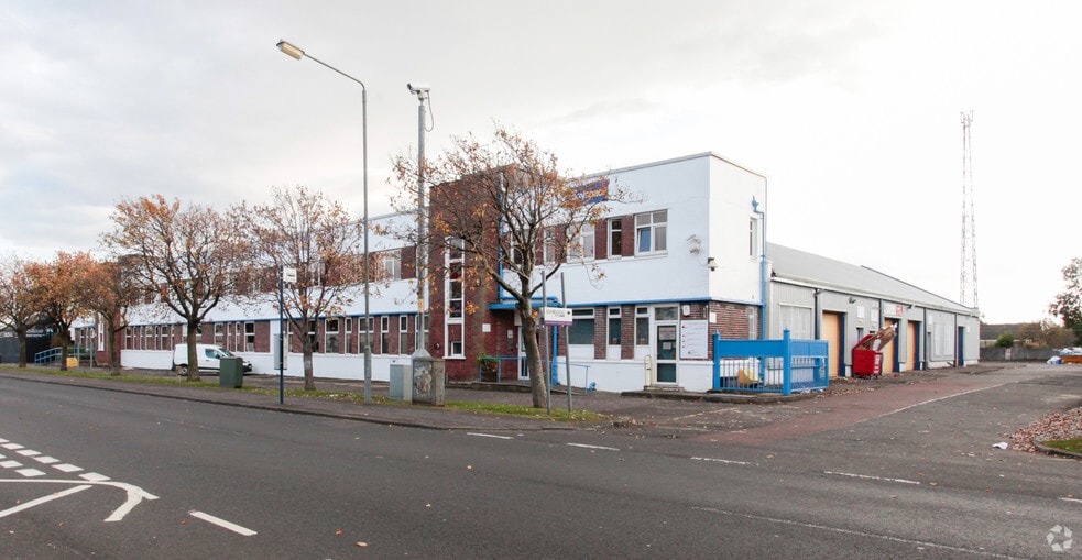 68-74 Queen Elizabeth Ave, Glasgow à louer - Photo du bâtiment - Image 2 de 3