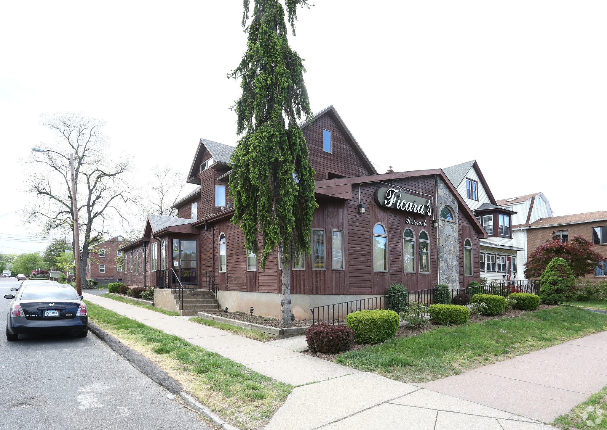 575 Franklin Ave, Hartford, CT à vendre Photo principale- Image 1 de 1