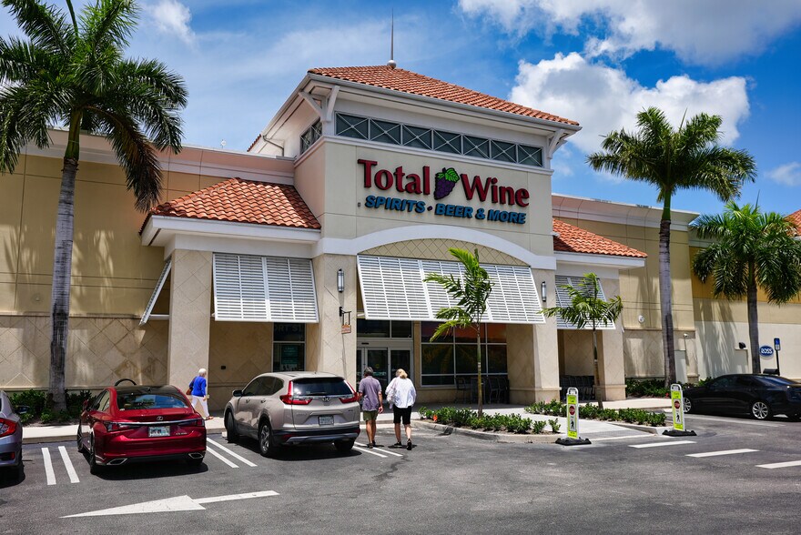1801 St. Lucie West Blvd, Port Saint Lucie, FL à louer - Photo du bâtiment - Image 1 de 11