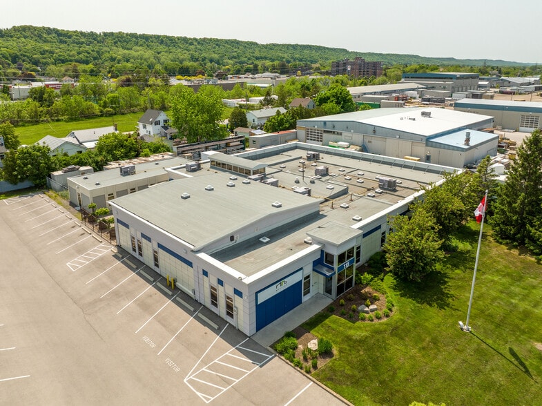 115 S Service Rd, Grimsby, ON à vendre - Aérien - Image 2 de 5